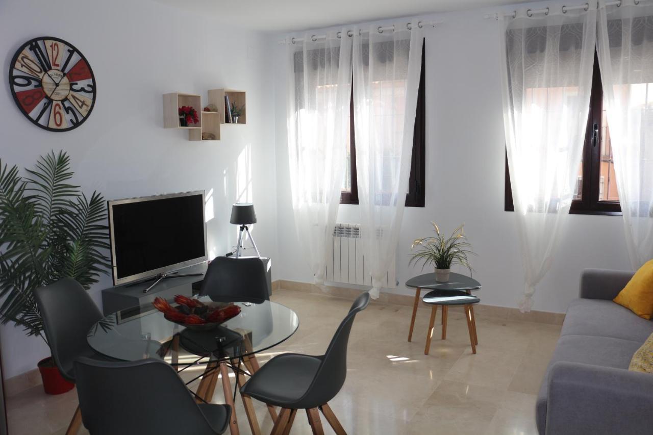 Apartamento Roca Tarpeya 4 Parking Incluido Toledo Eksteriør bilde